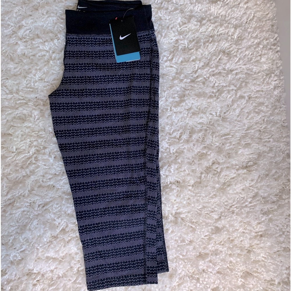 Nike leggings